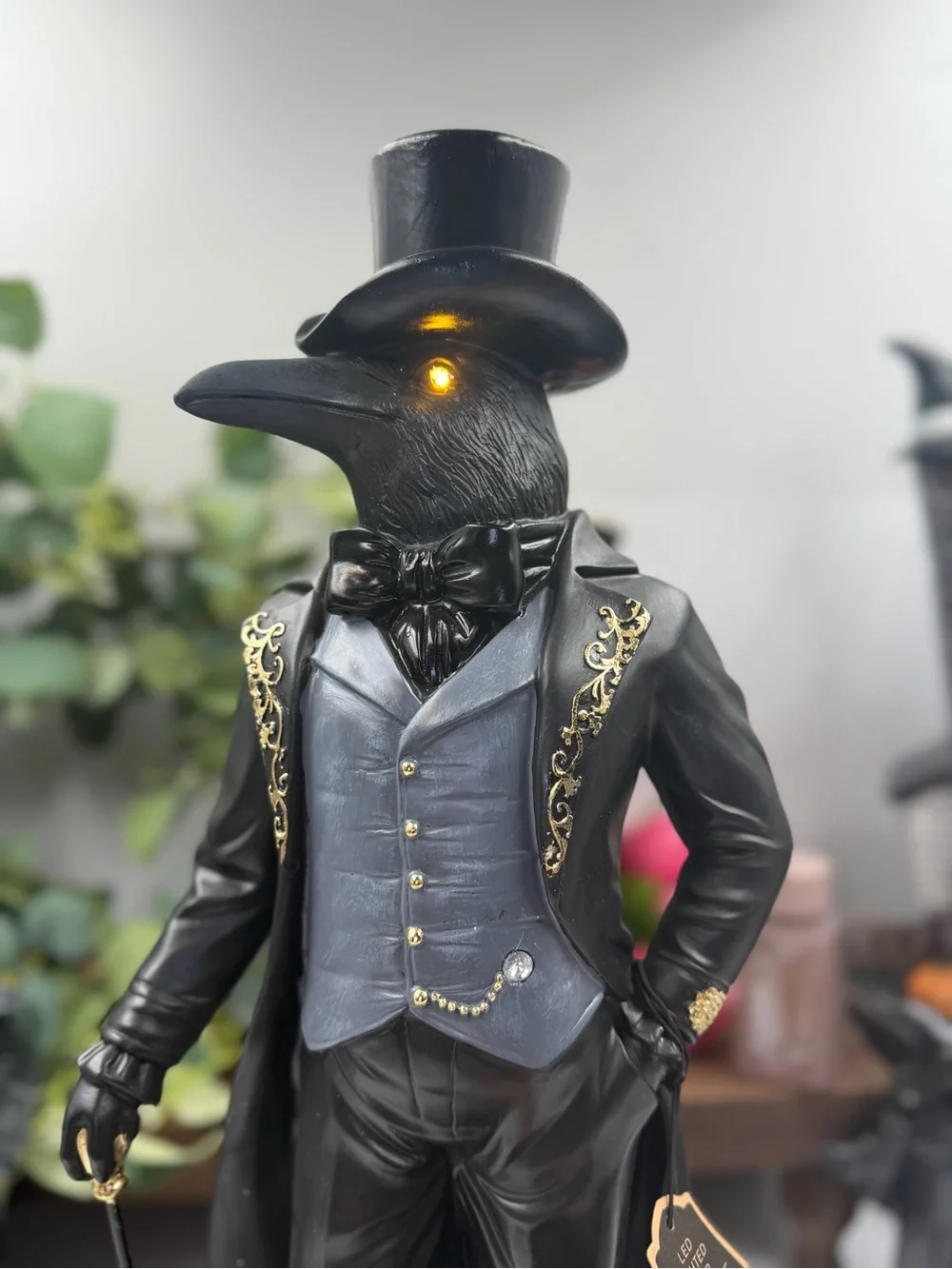NEW! Hallows Eve male Raven Figurine Crow Dressed in Spooky Vintage Attire HTF